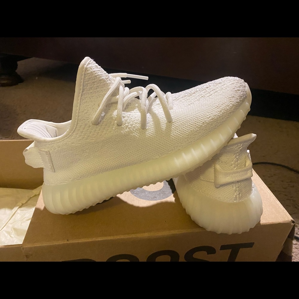 Yeezy Boost 350 V2